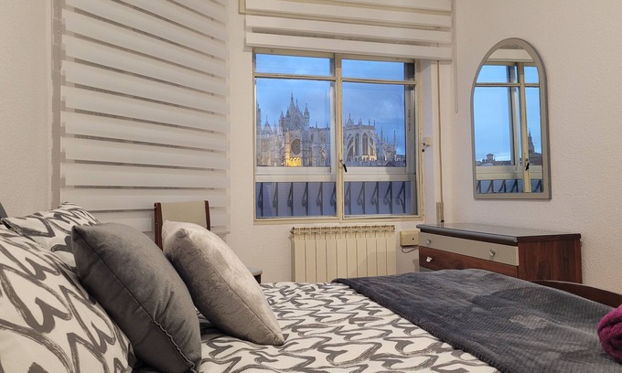 Leon Apartment | Apartment with excellent views of the Cathedral of León