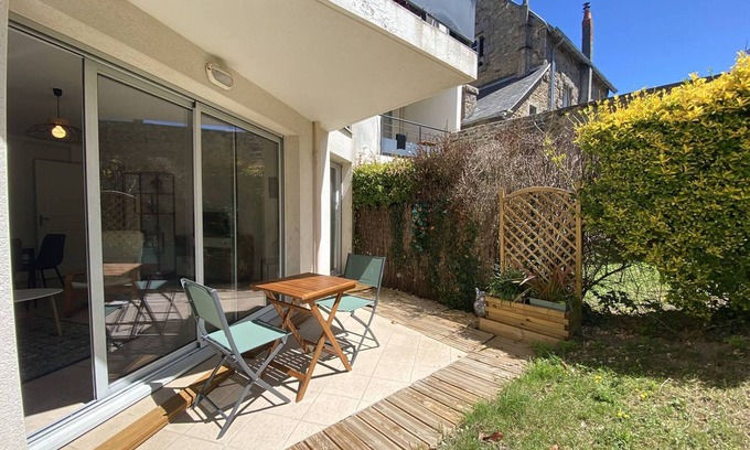 Perros-Guirec Apartment | Apartment with terrace, enclosed garden and parking in Perros-Guirec