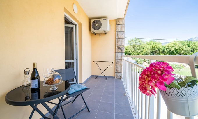 Cilipi Apartment | Apartments Amalija - One Bedroom Apartment with Balcony and Sea View