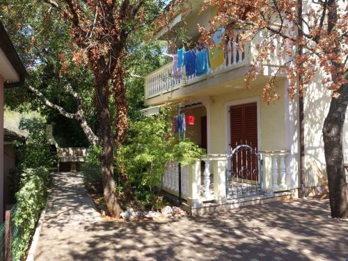 Povile Apartment | Apartments in Povile 43077