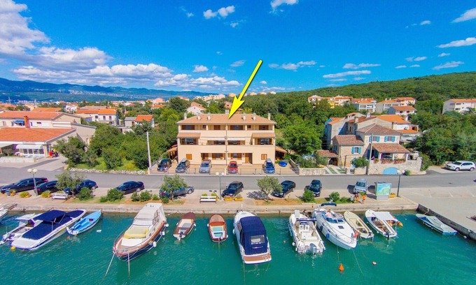 Klimno Apartment | Apartments Marjanca, (16181), Klimno, hr
