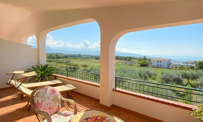 Scalea Apartment | Apartments on a spacious estate with dream views (M)