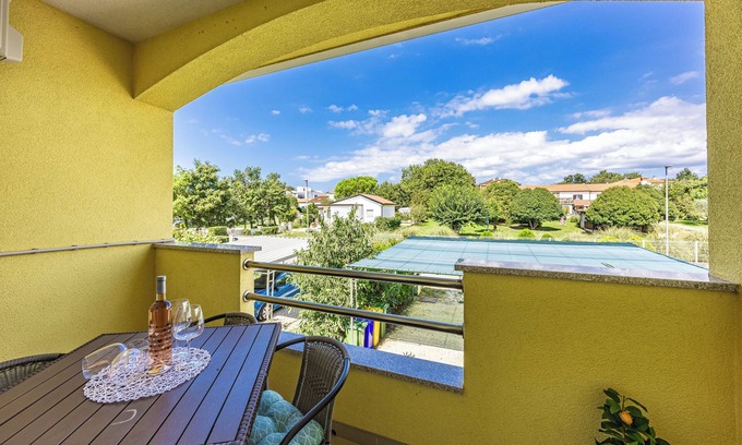 Karigador Apartment | Apartments Rondine (116871-A2) - Karigador
