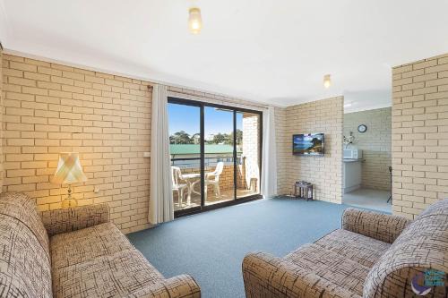 Narooma Apartment | Apollo Unit 30 First Floor