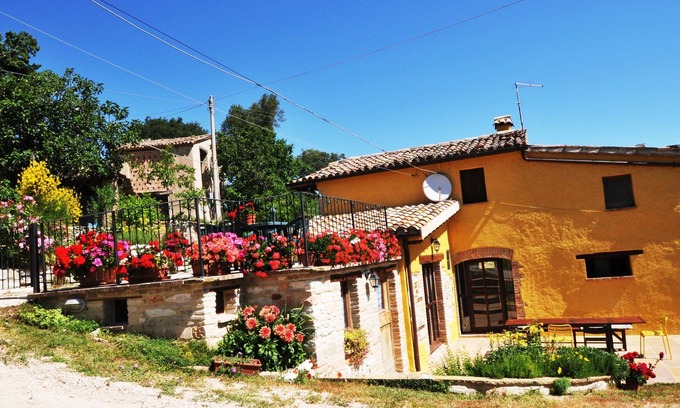 Arcevia Bed & Breakfast | App. IL NIDO - B & B Bosimano, intimate and romantic, completely independent
