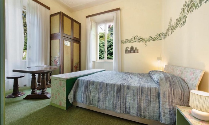 Brunate Apartment | App Narciso in Villa Marchello