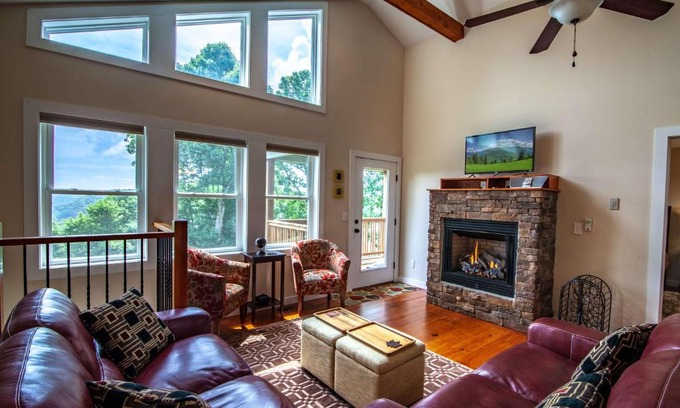 Blowing Rock House | Appalachian Ski Mountain Chalet