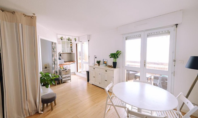 Le Penon Apartment | Appart cosy proche de la plage.