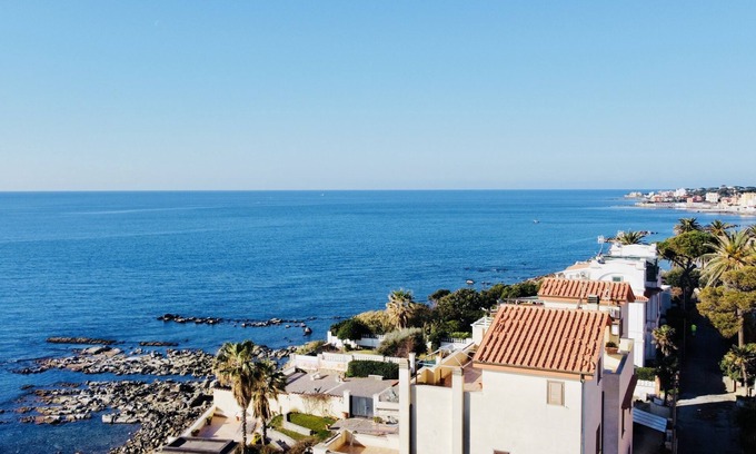 Santa Marinella Apartment | Appartamento 2 camere, scesa al mare privata