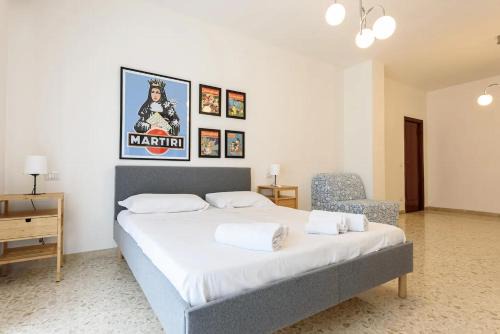 Rione Sanita Apartment | Appartamento 2BR per 5 con Patio Privato - Vicino Centro