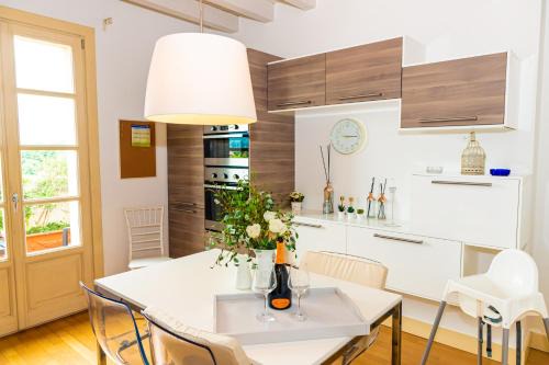 Adro Apartment | Appartamento in Franciacorta relax tra i vignieti e il Lago D'Iseo