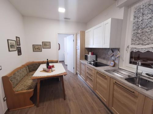 Negrar House | Appartamento in villa Marirosa