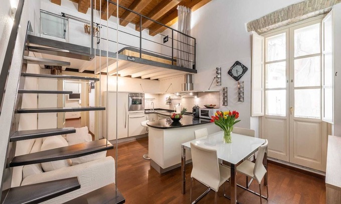 Historic Castle District Apartment | Appartamento