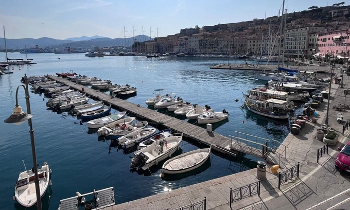 Portoferraio Old Town Apartment | Appartamento Le Galeazze