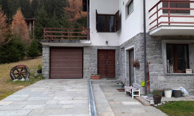 Champoluc Apartment | Appartamento Primo Piano Villa a Champoluc loc Frachey
