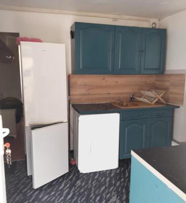 La Celle-sous-Gouzon Apartment | Appartement Cosy à Nemours Hameau Chaintreauville