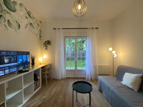 Saint-Aubin-Les-Elbeuf Apartment | Appartement tout confort d Elbeuf -proche gare