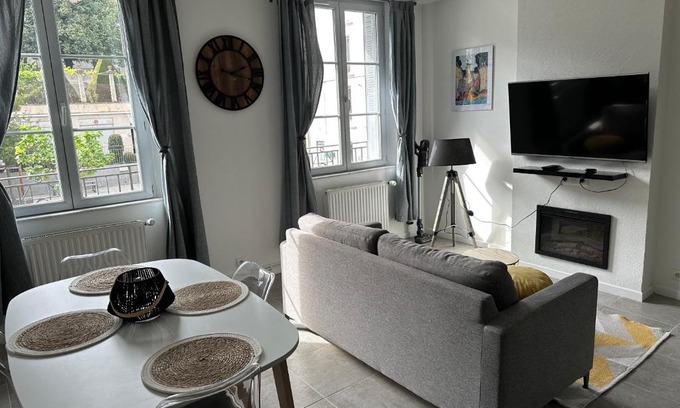 Le Puy-en-Velay Apartment | Appartement avec terrasse au Puy