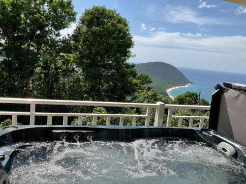 Cafeiere Apartment | Appartement confortable à Deshaies avec vue sur la mer - 55 m²