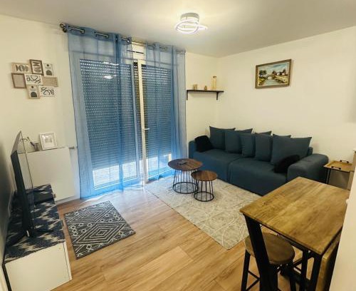 Asnieres-sur-Seine Apartment | Appartement deux pièces cosy