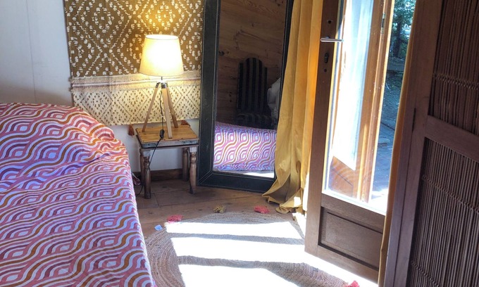 Rennes-les-Bains Apartment | Appartement de Charme Entre Forêt et Rivière