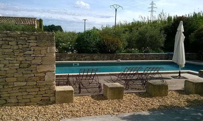 Cavaillon Apartment | Appartement Indépendant Avec Piscine vue Luberon