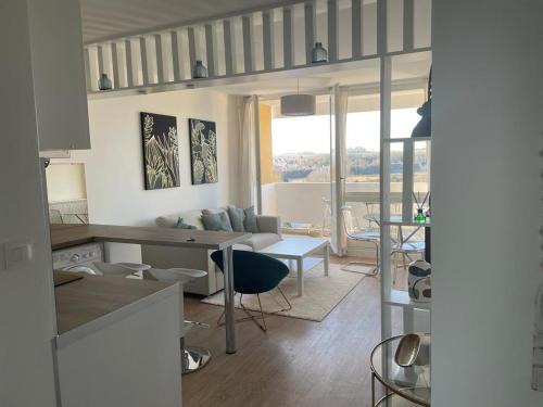Royallieu Pompidou Apartment | appartement neuf style architecte au calme