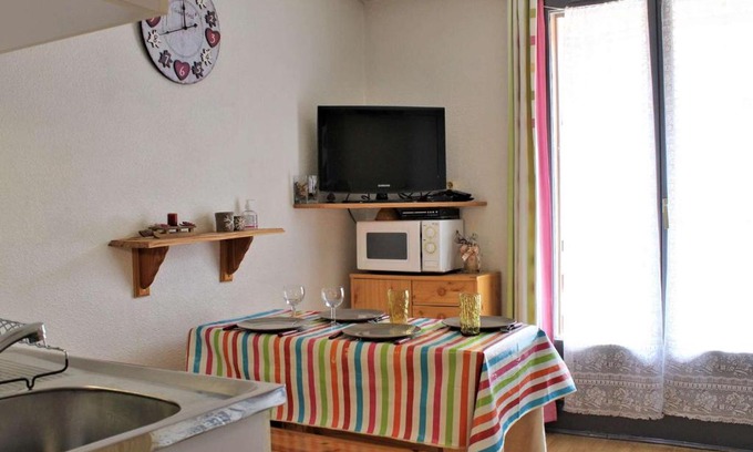 Risoul Apartment | Appartement studio cosy à Risoul - Idéalement situé, 4 couchages - FR-1-330-126