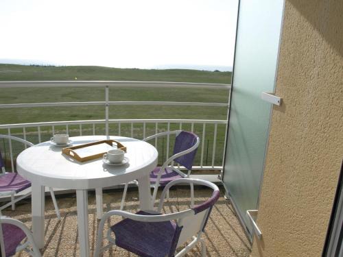 Saint-Jean-de-Monts Apartment | Appartement T2+ cabine avec piscine et parking à Saint-Jean-de-Monts - FR-1-323-315