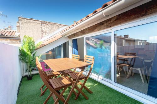 Beziers Apartment | Appartement terrasse Duplex climatisé au cœur de Beziers