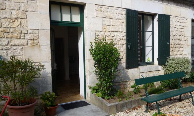 Jonzac Apartment | Appartements De Lattre