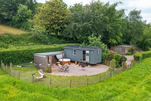 Kenn House | Apple Blossom, Devon Hideaways