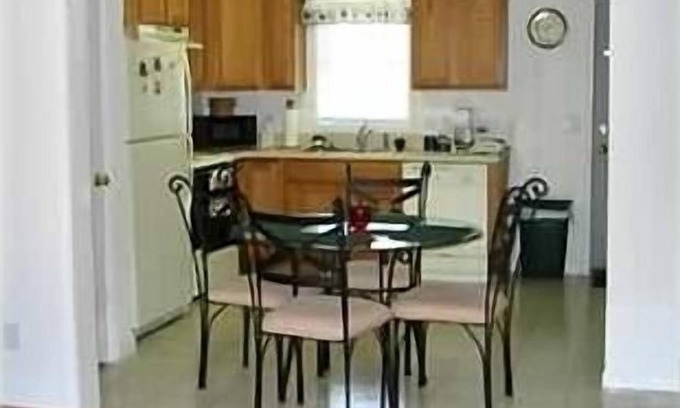 Candler Apartment | Apple Blossom in Beautiful Western North Carolina with WiFi