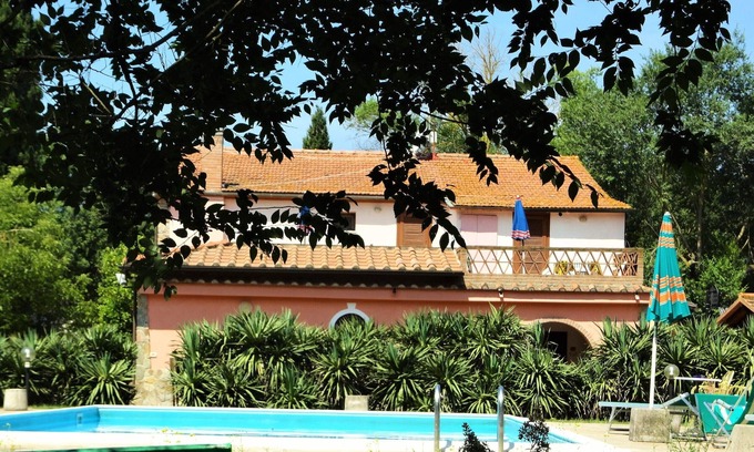 Bivio di Ravi Apartment | Apt VIOLETTA in Ancient Tuscan Farmhouse with swimming pool, garden, near the sea