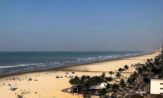 Praia Grande Apartment | Apto com Linda Vista Para o Mar