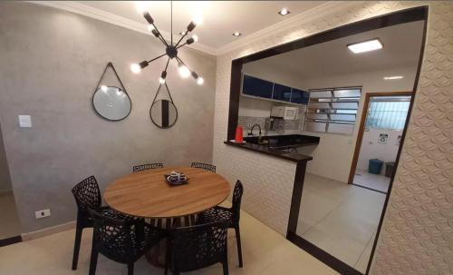 Porchat Island Apartment | Apto Vista Mar com Ar cond, Piscina, Wifi e Garagem 2 vagas