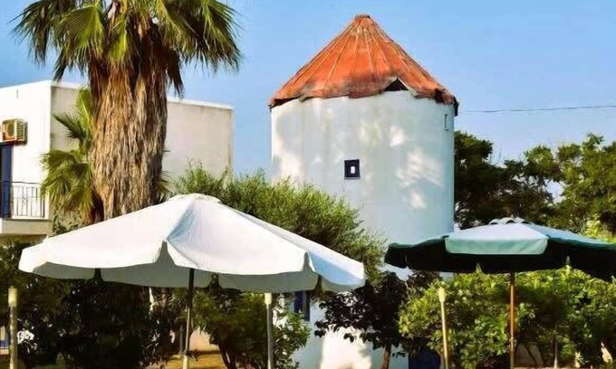 Thinalia Bed & Breakfast | Aqua Bliss at Royal Club Hotel - Cozy Twin Room