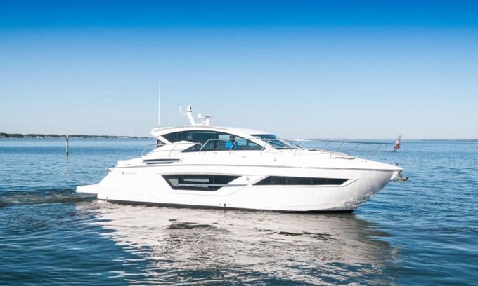 Sandestin Boat Rental | Aqua Holic - Yacht Experience
