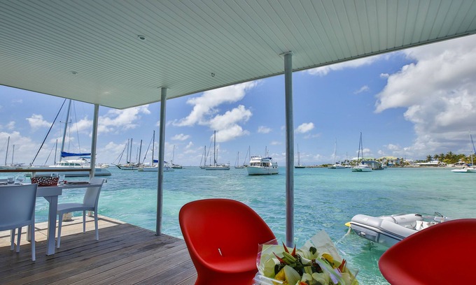 Saint-Francois Boat Rental | Aqua Lodge