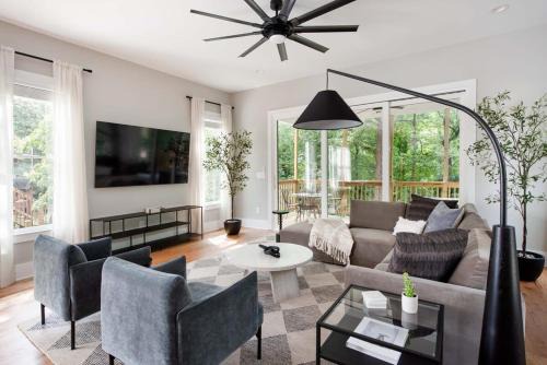 East Atlanta Apartment | Aquarius Rising