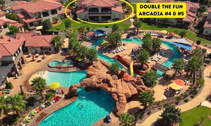 Santa Clara House | Arcadia 4/5 | Perfect Poolside Location * Sleeps 36 * Balcony Views