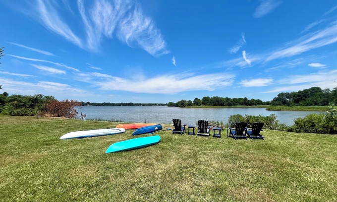 Unionville House | Arcadia Shores on the Cove.