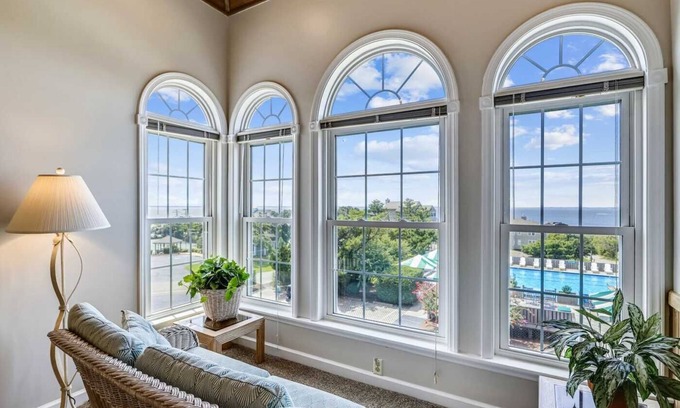 Duck House | Archard, Ships Watch in Duck, NC