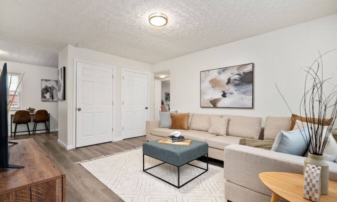 University District Apartment | Archer at the Quad- 2BR 1BA Apt| North Campus