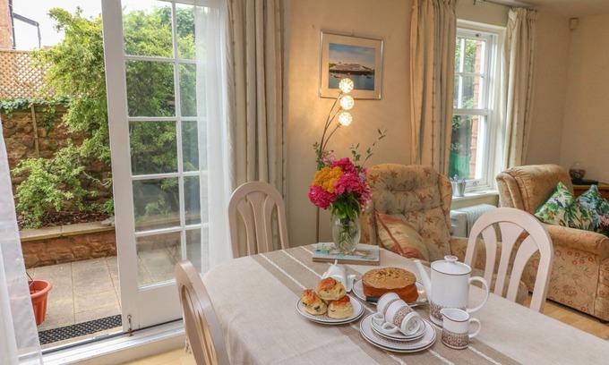 Minehead Cottage | Archie's