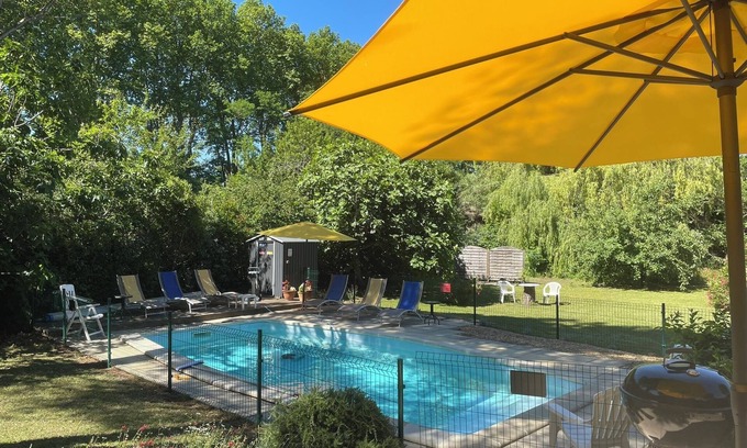 Bellegarde-du-Razes Villa | Architect Designed Villa with pool set in Mature Gardens ideal for Large Groups