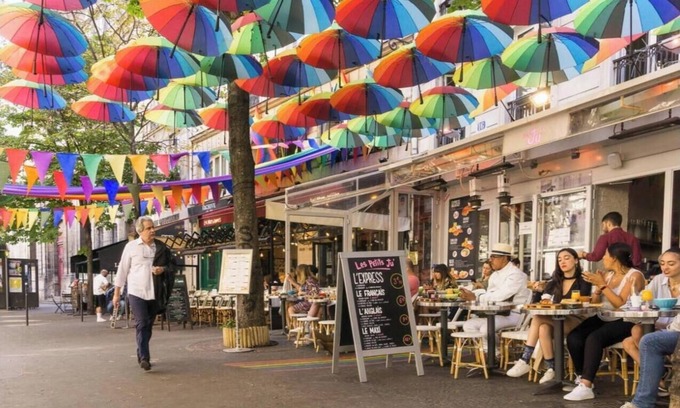 Saint-Merri Apartment | ARCHITECTURAL GEM IN LE MARAIS – STYLISH LOFT ON RUE DES ARCHIVES