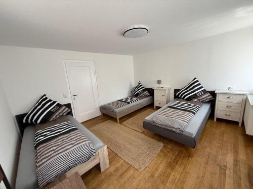 Kappel-Grafenhausen House | ARCOS Apartment - Geräumige 3-Zimmer-Wohnung mit 8 Einzelbetten - Perfekt für Familien, Gruppen oder Monteure
