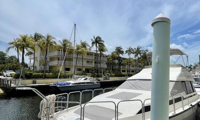 Key Largo Boat Rental | ARE YOU READY TO SPEND YOUR BEST HOLIDAYS AT SEA ?