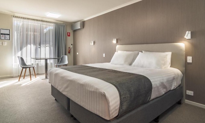 East Devonport Hotel | Argosy Motor Inn